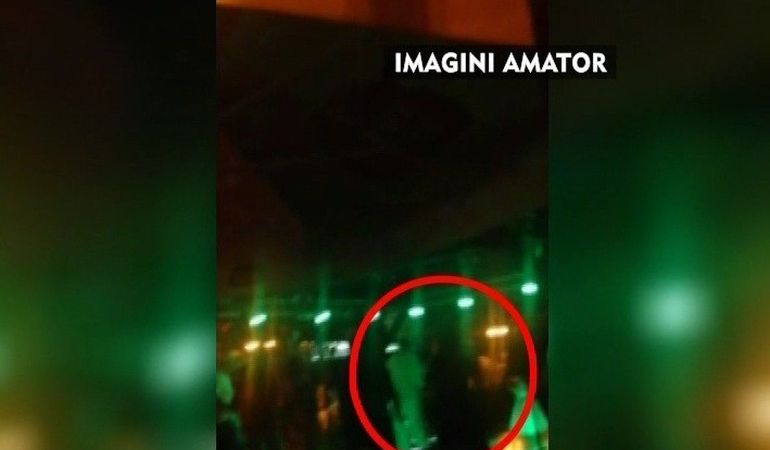 Traian Basescu este mai zambitor ca niciodata! Sefulului Statului ii priesc iesirile la malul marii